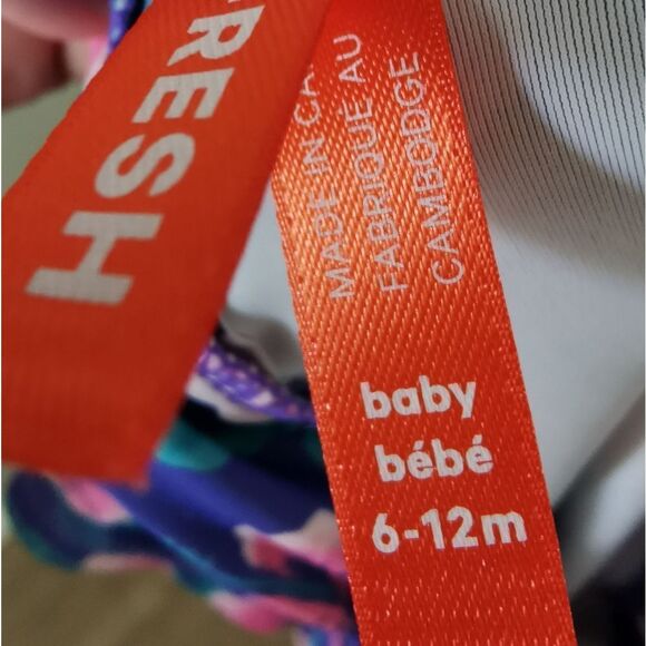 3/$20 Joe Fresh baby girl rash guard - Picture 5 of 5